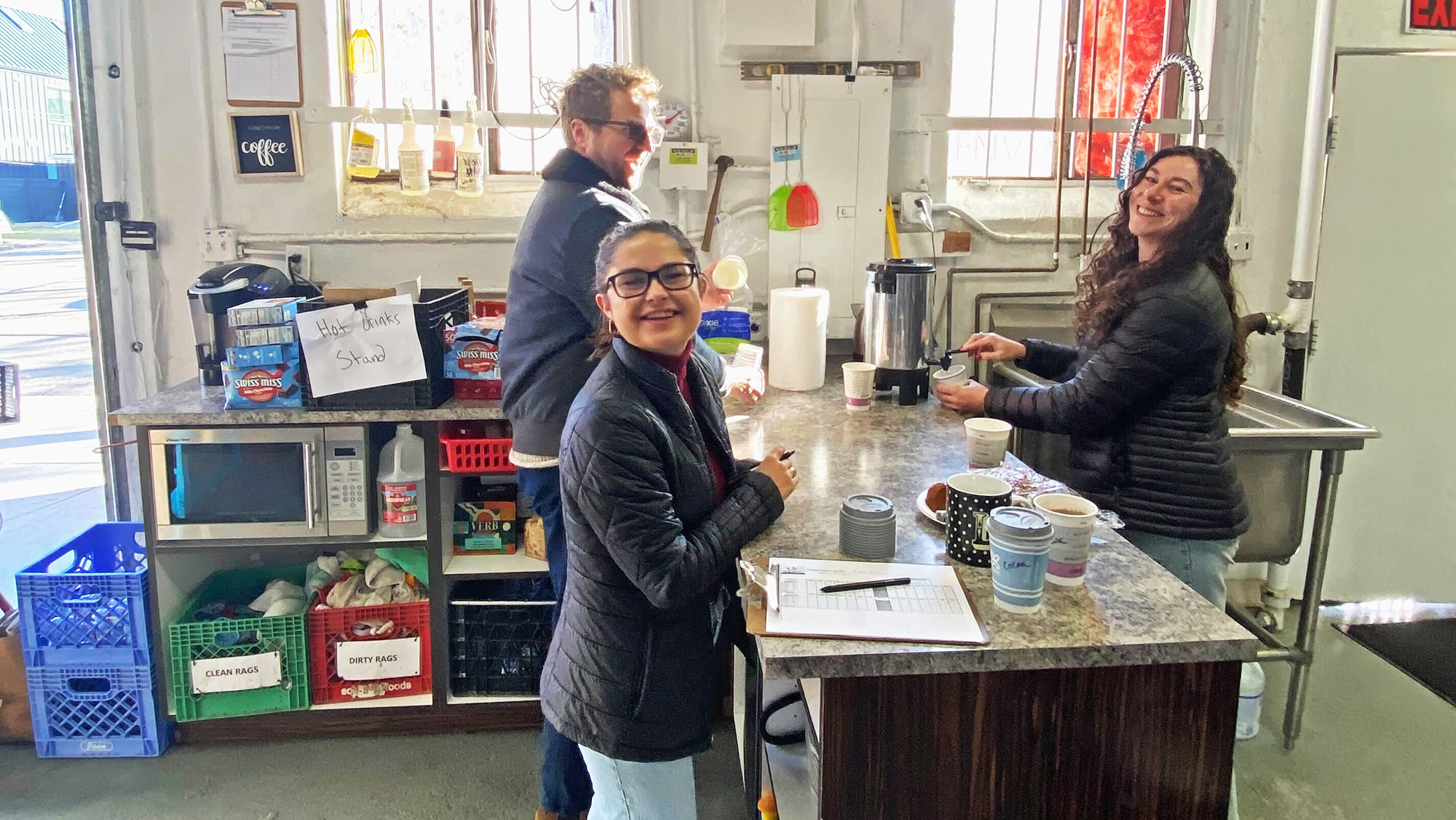 Red Egg volunteering at Bienvenidos food bank.